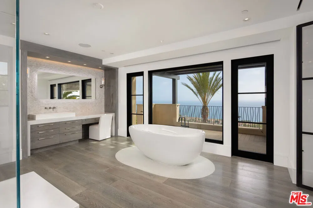 46 Deep Sea Newport Coast, CA 92657