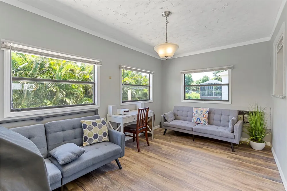 309 SHORE T ROAD Nokomis, FL 34275