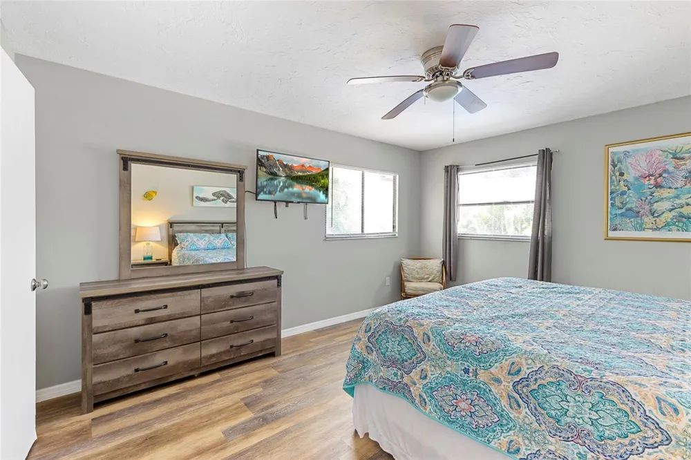 309 SHORE T ROAD Nokomis, FL 34275