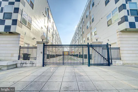 800 48TH STREET #38