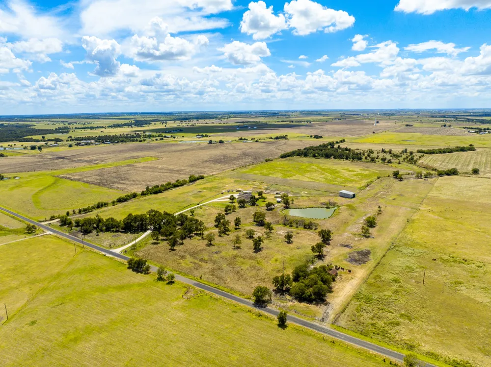 470 Center Coupland, TX 78615