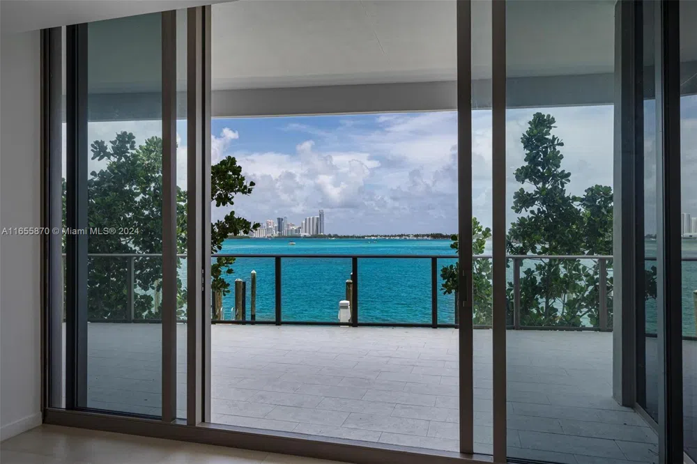 1135 103 St #202 Bay Harbor Islands, FL 33154