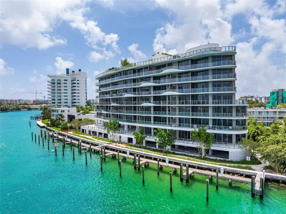 1135 103 St #202 Bay Harbor Islands, FL 33154