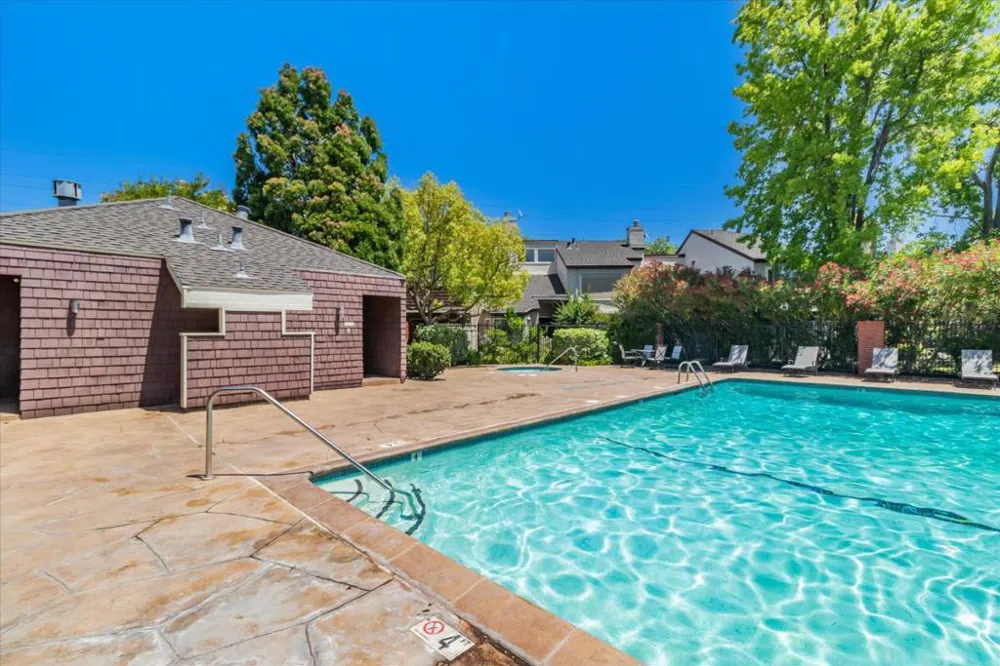 1662 Las Piedras Court Los Gatos, CA 95032