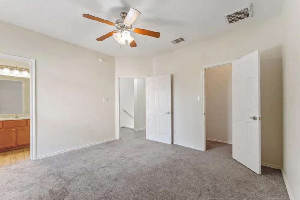 2104 Main Street Lubbock, TX 79401