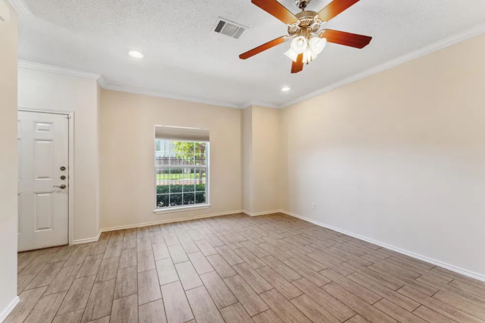 2104 Main Street Lubbock, TX 79401