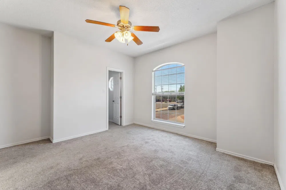 2104 Main Street Lubbock, TX 79401