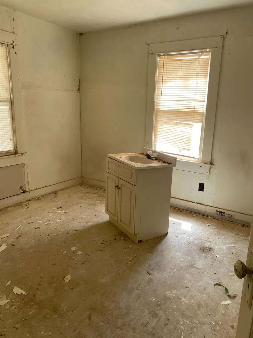 1102 Ave G Ralls, TX 79357