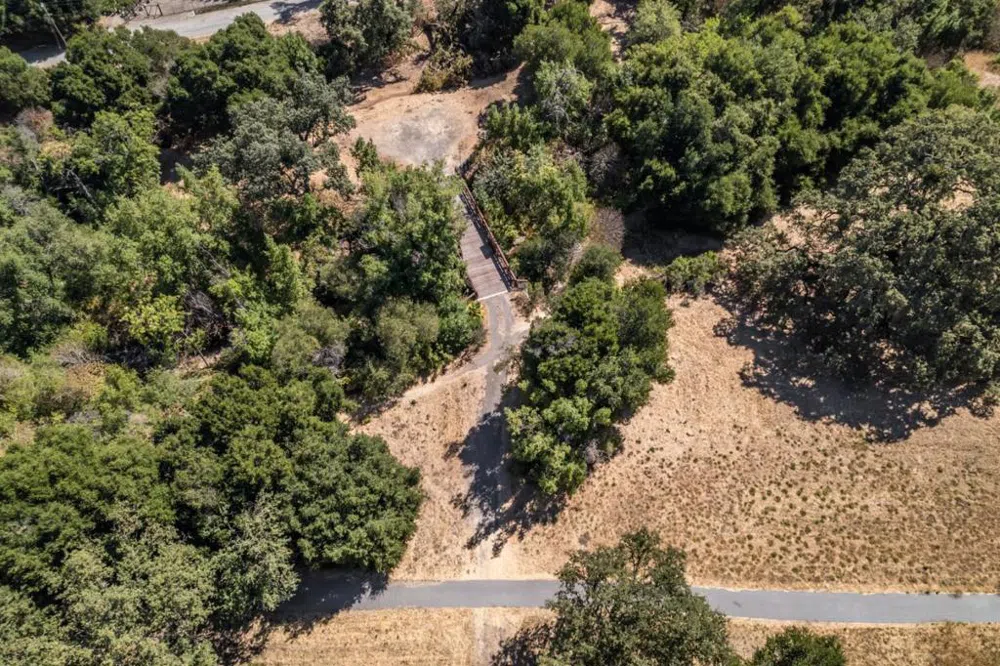 3343 Alpine Road Portola Valley, CA 94028