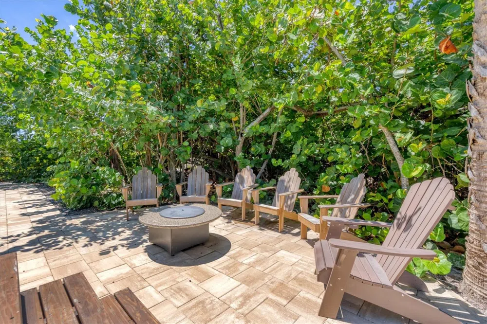 300 GASPARILLA STREET Boca Grande, FL 33921