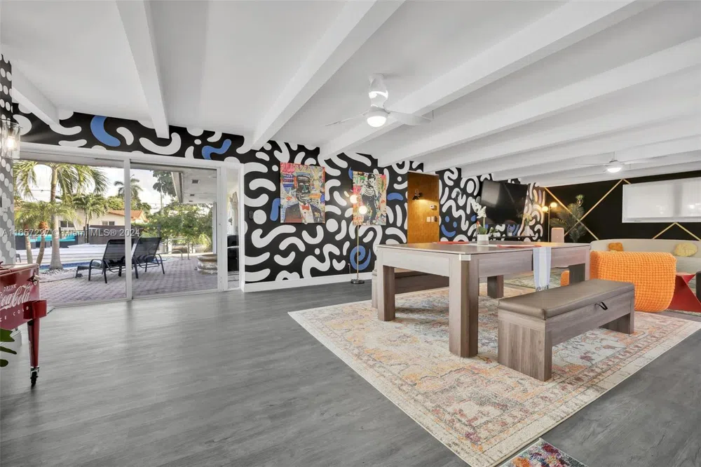 5830 NE 14th Rd Fort Lauderdale, FL 33334