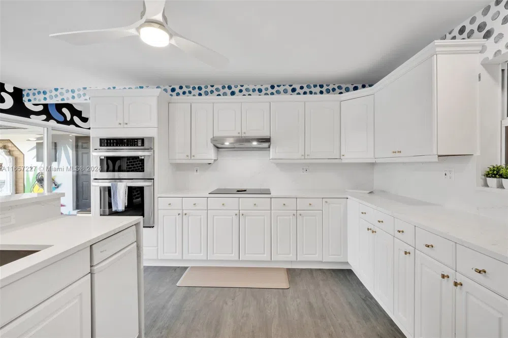 5830 NE 14th Rd Fort Lauderdale, FL 33334