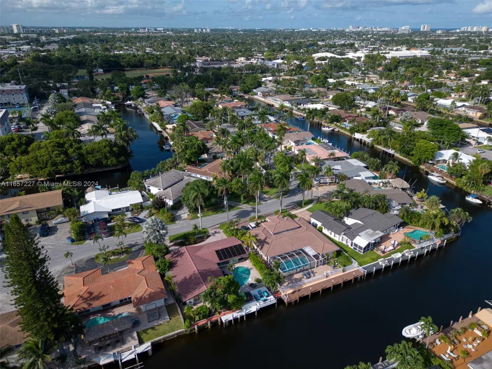 5830 NE 14th Rd Fort Lauderdale, FL 33334