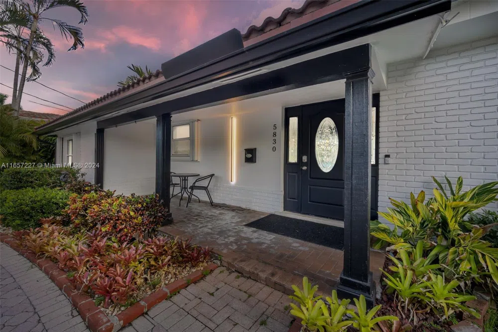 5830 NE 14th Rd Fort Lauderdale, FL 33334