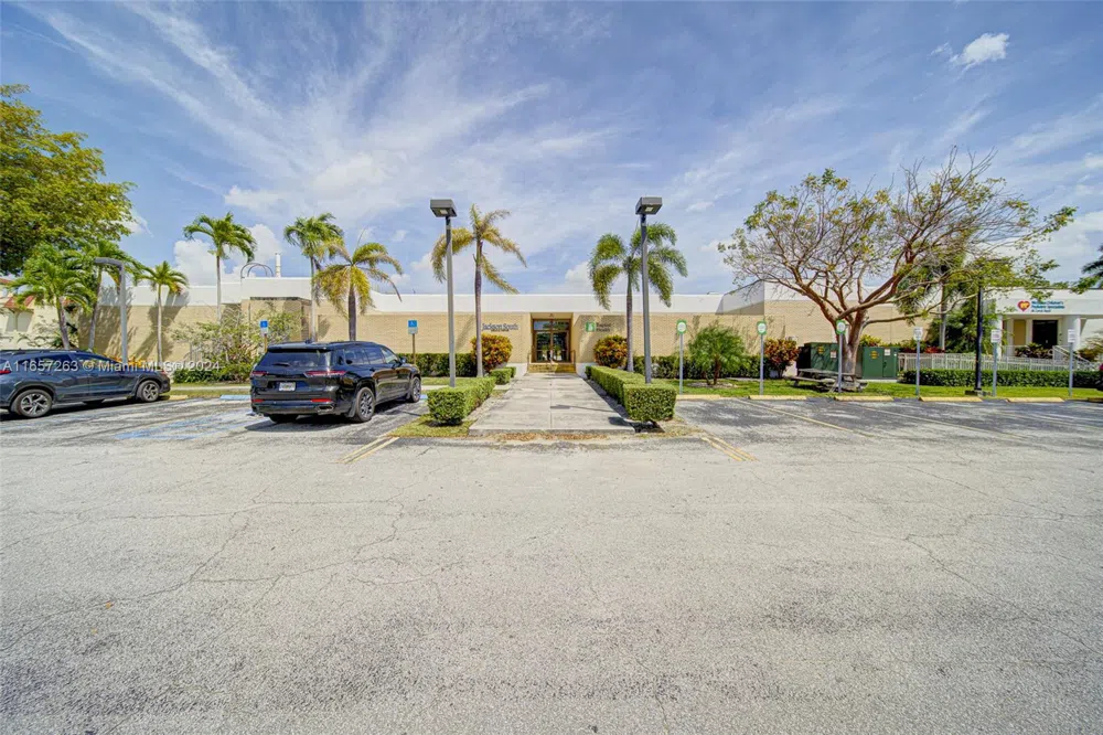 8950 SW 152nd St Suite Q Palmetto Bay, FL 33157