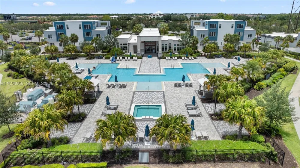 7740 Sandy Ridge Dr #112 Kissimmee, FL 34747
