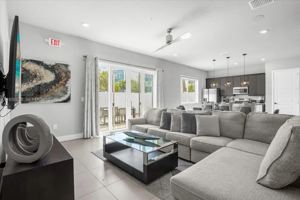 7740 Sandy Ridge Dr #112 Kissimmee, FL 34747