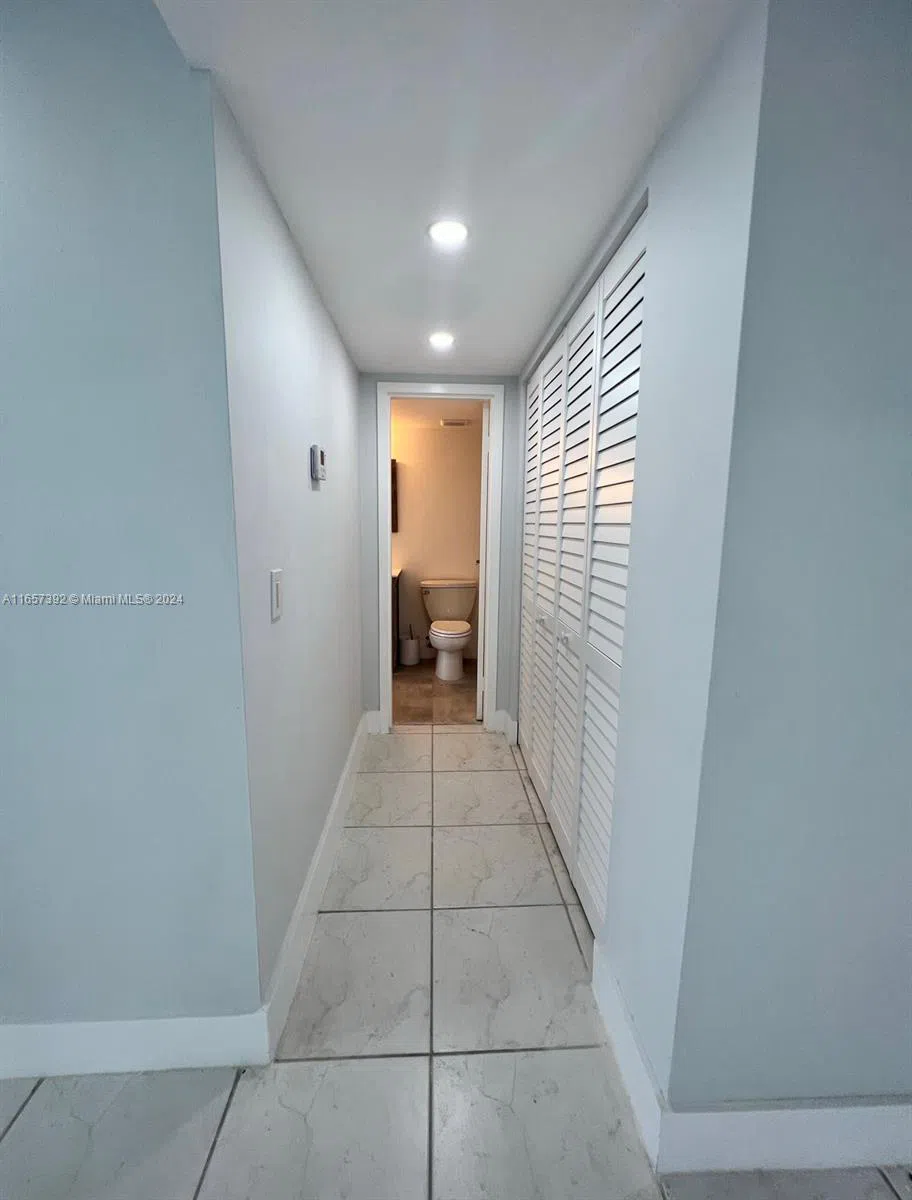 13499 Biscayne Blvd #1405 North Miami, FL 33181