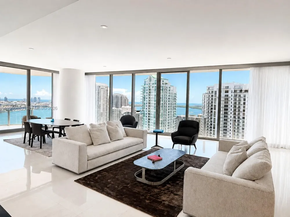 300 Biscayne Blvd Way #3201 Miami, FL 33131