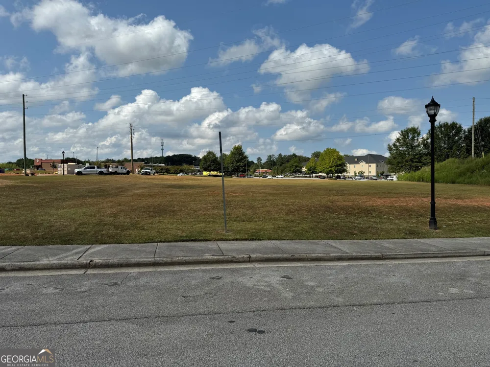 130 Maple XING Carrollton, GA 30117