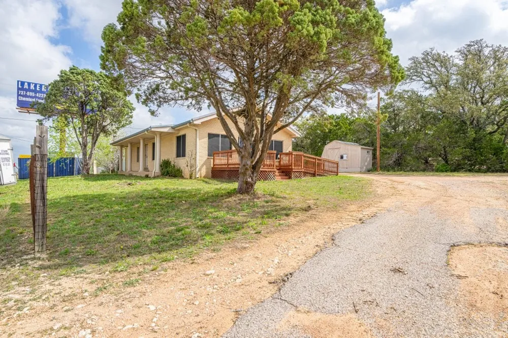 12102 Us Highway 281 Round Mountain, TX 78663