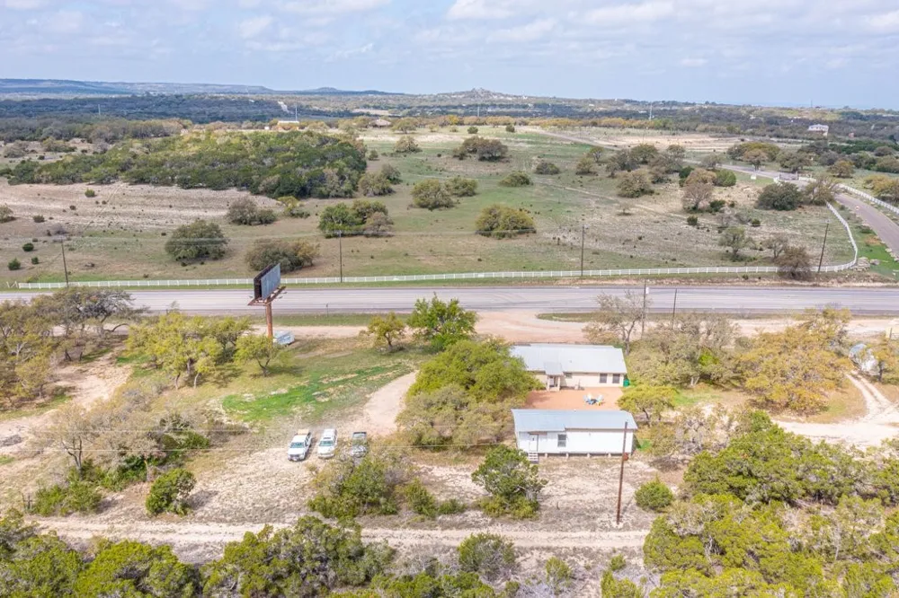 12102 Us Highway 281 Round Mountain, TX 78663