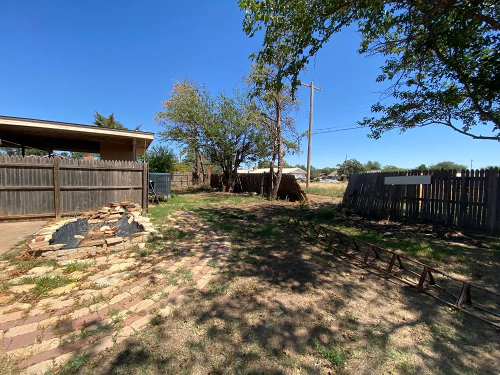 1420 Ave J Ralls, TX 79357