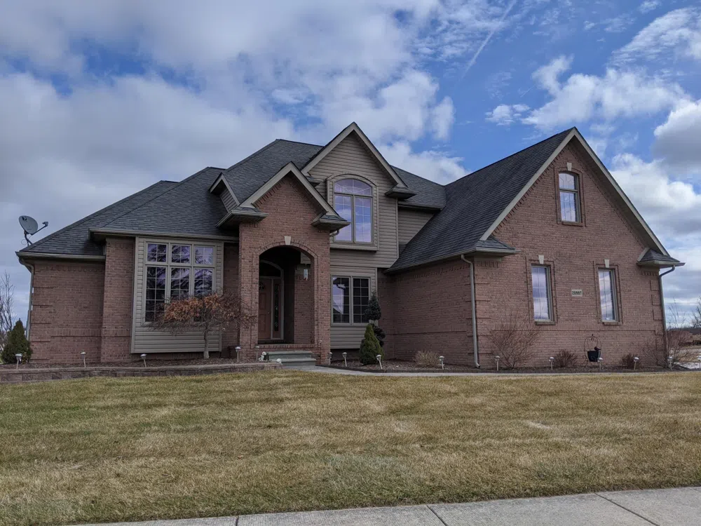 8502 Cobblestone Drive Newport, MI 48166
