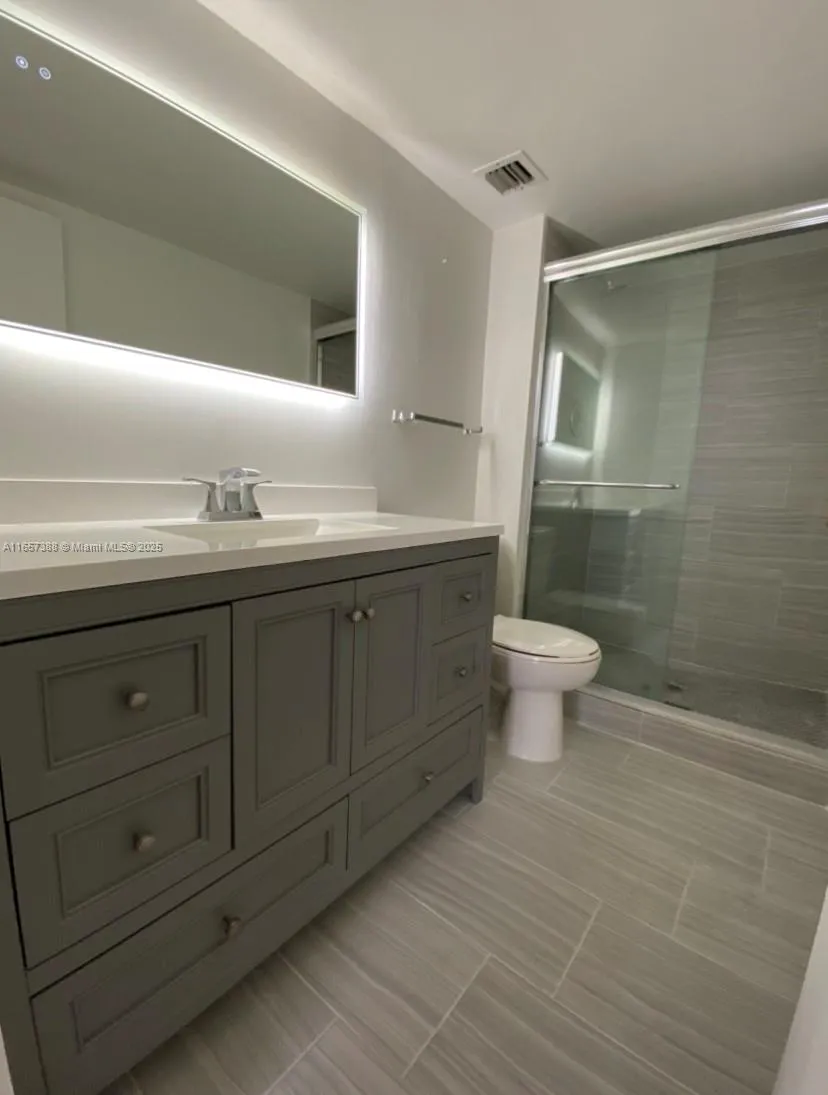 13499 Biscayne Blvd #1507 North Miami, FL 33181