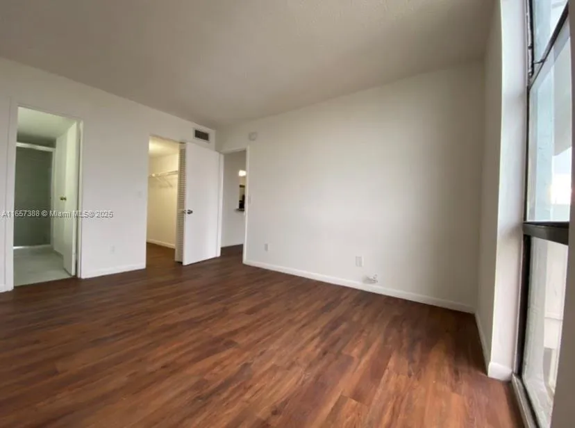 13499 Biscayne Blvd #1507 North Miami, FL 33181