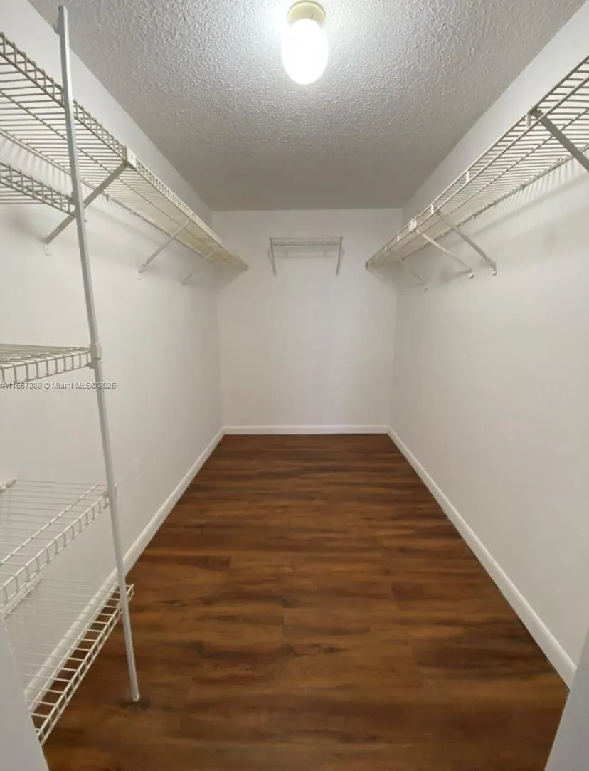 13499 Biscayne Blvd #1507 North Miami, FL 33181