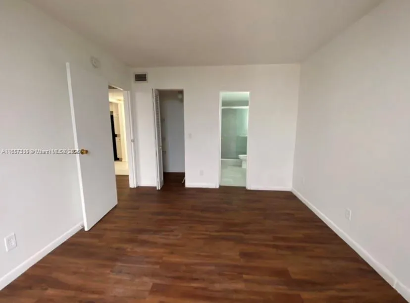 13499 Biscayne Blvd #1507 North Miami, FL 33181