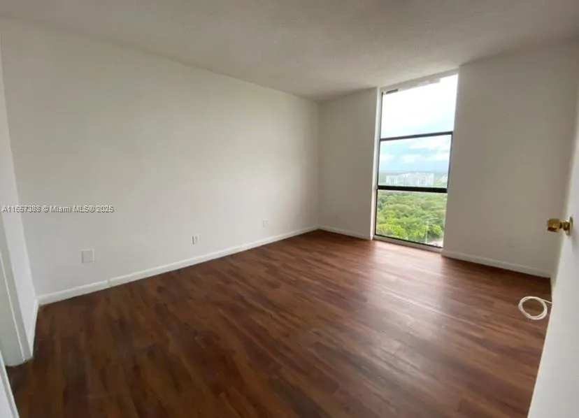 13499 Biscayne Blvd #1507 North Miami, FL 33181