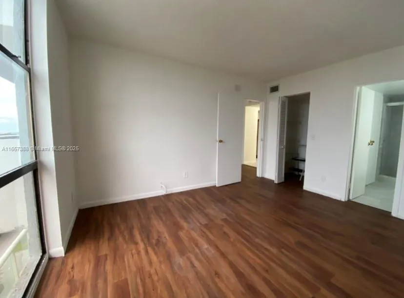 13499 Biscayne Blvd #1507 North Miami, FL 33181