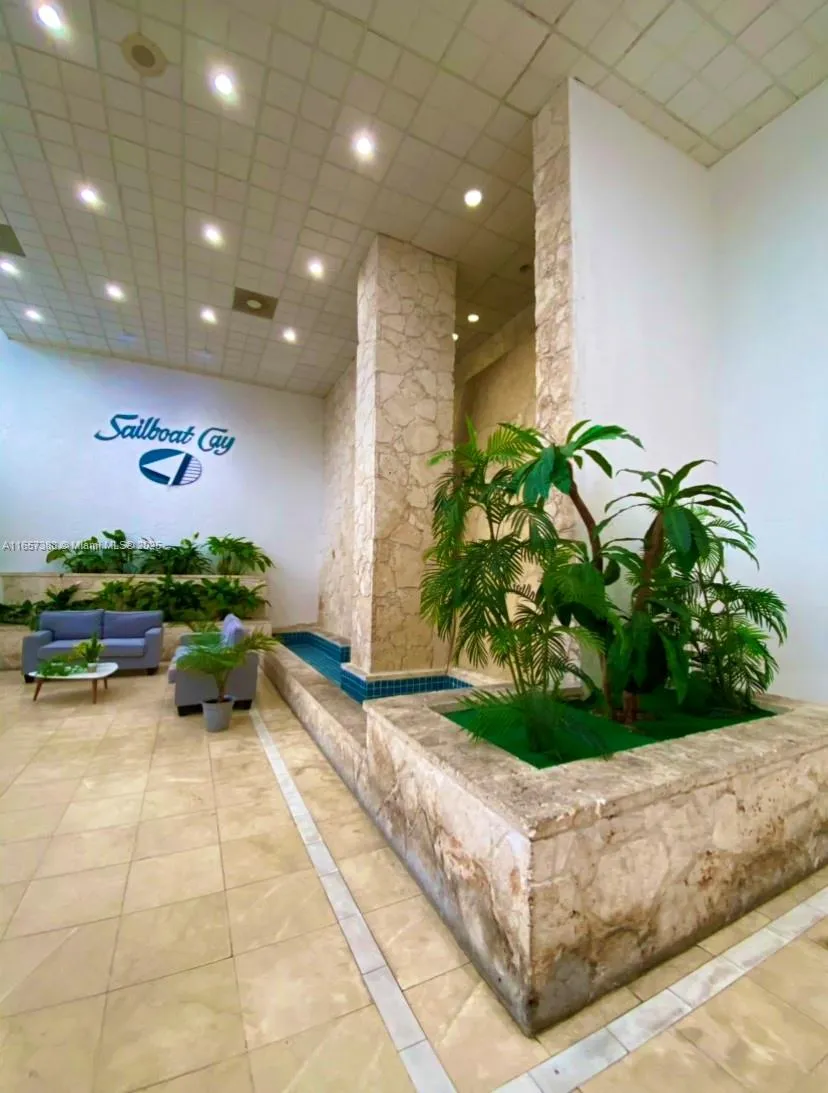 13499 Biscayne Blvd #1507 North Miami, FL 33181
