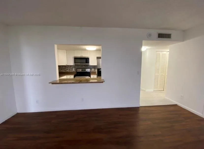 13499 Biscayne Blvd #1507 North Miami, FL 33181