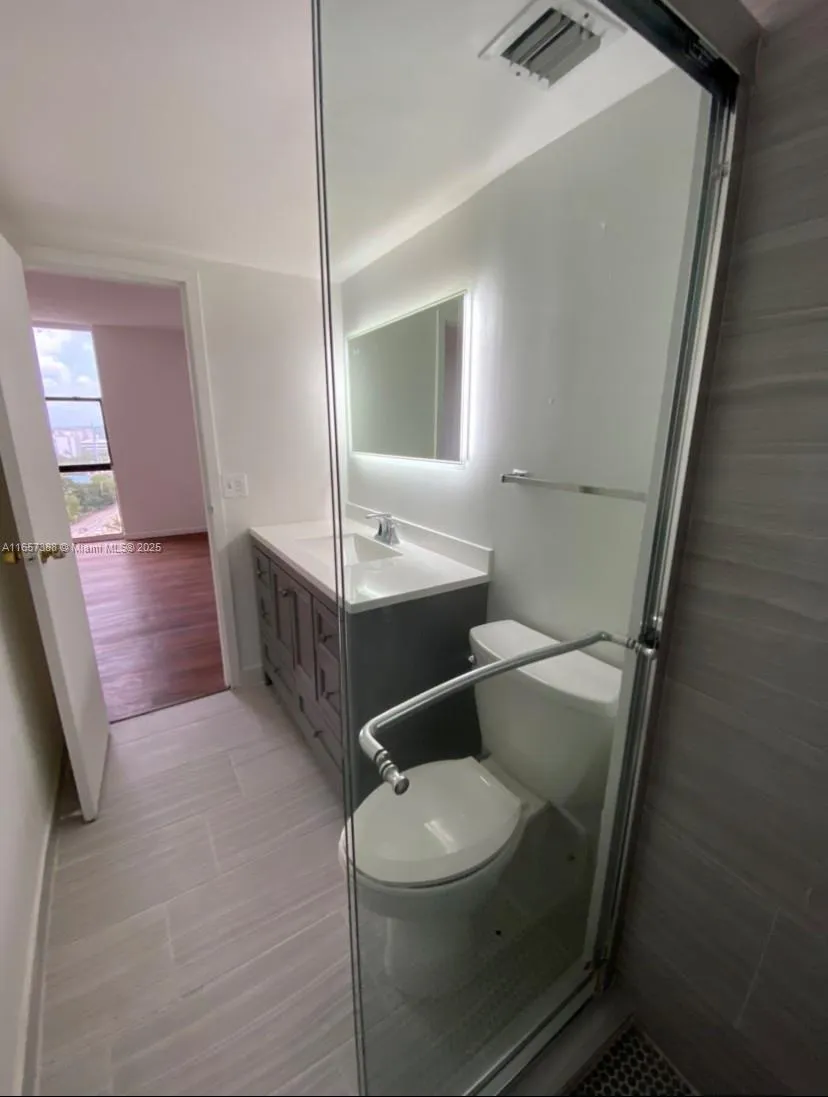 13499 Biscayne Blvd #1507 North Miami, FL 33181