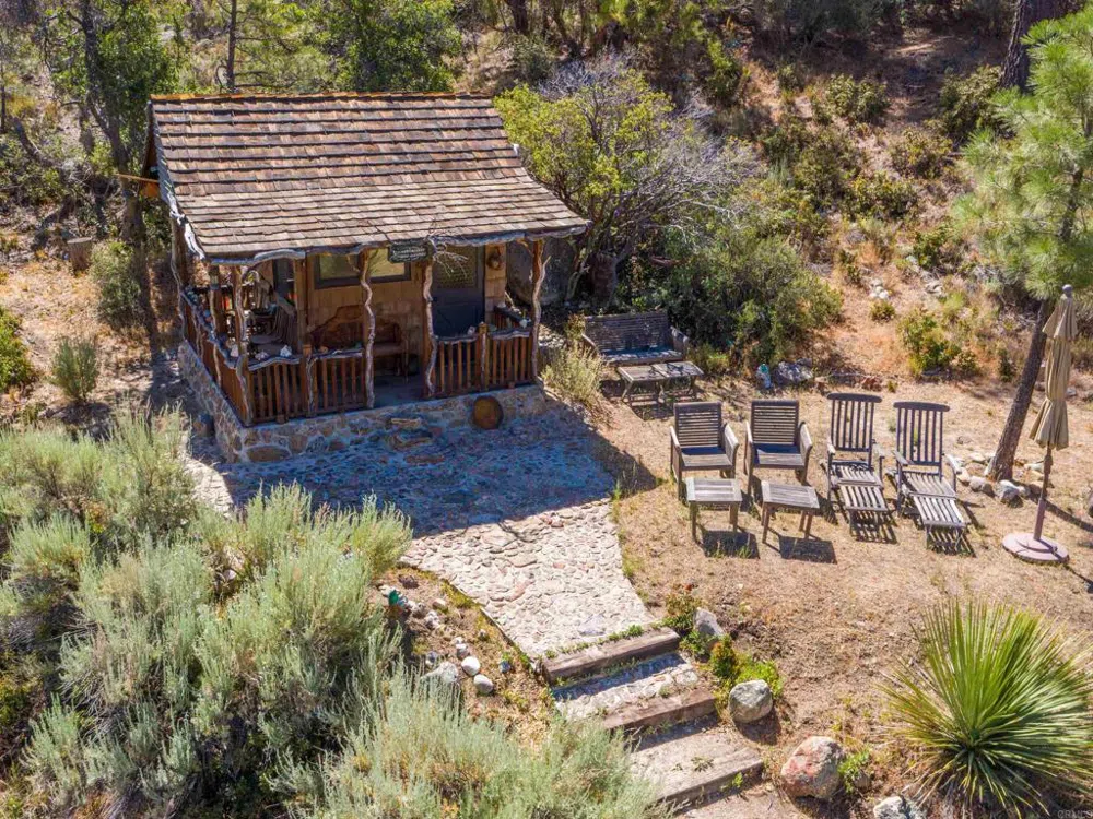 60833 Table Mountain Rd Mountain Center, CA 92561