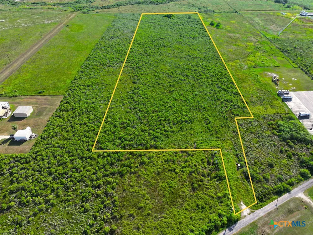 373 Blackburn Avenue Port Lavaca, TX 77979