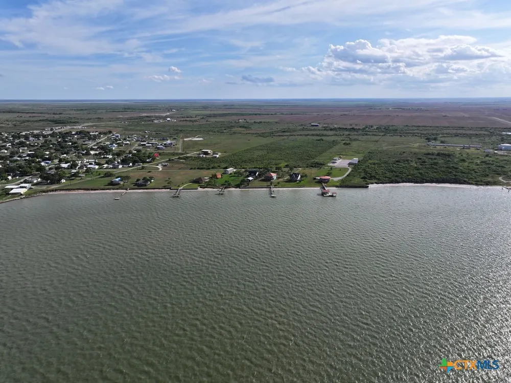 373 Blackburn Avenue Port Lavaca, TX 77979
