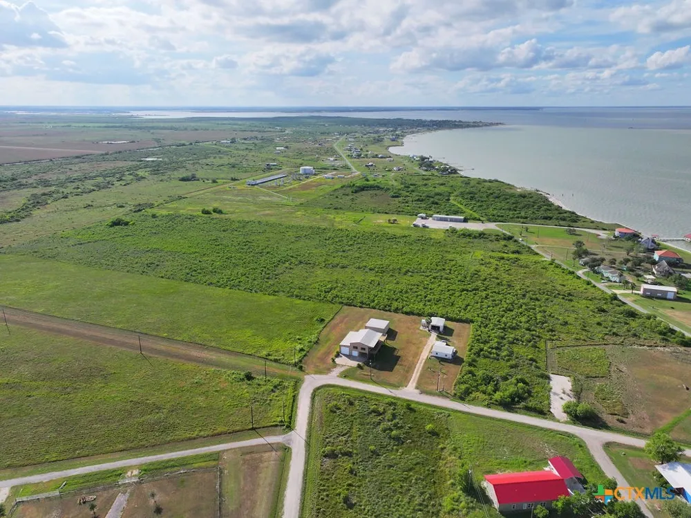 373 Blackburn Avenue Port Lavaca, TX 77979