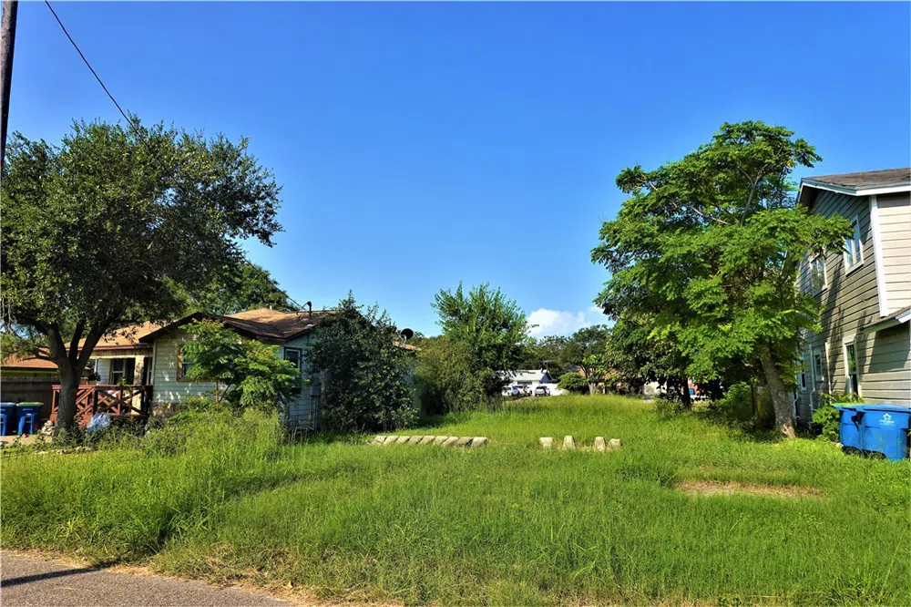 1145 Ochoa Street Portland, TX 78374