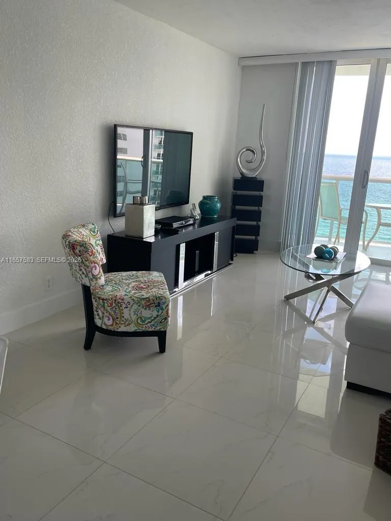 3801 S Ocean Dr #12M Hollywood, FL 33019