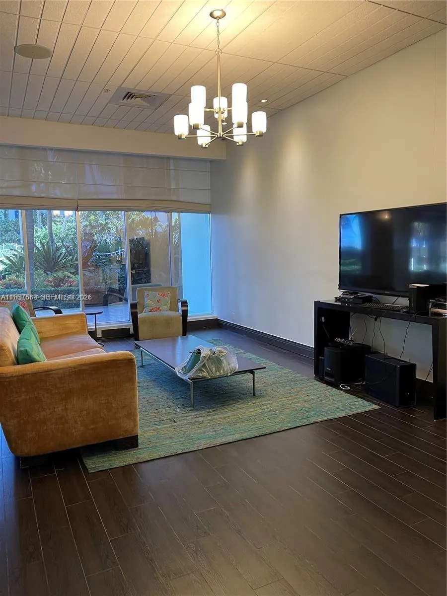 3801 S Ocean Dr #12M Hollywood, FL 33019