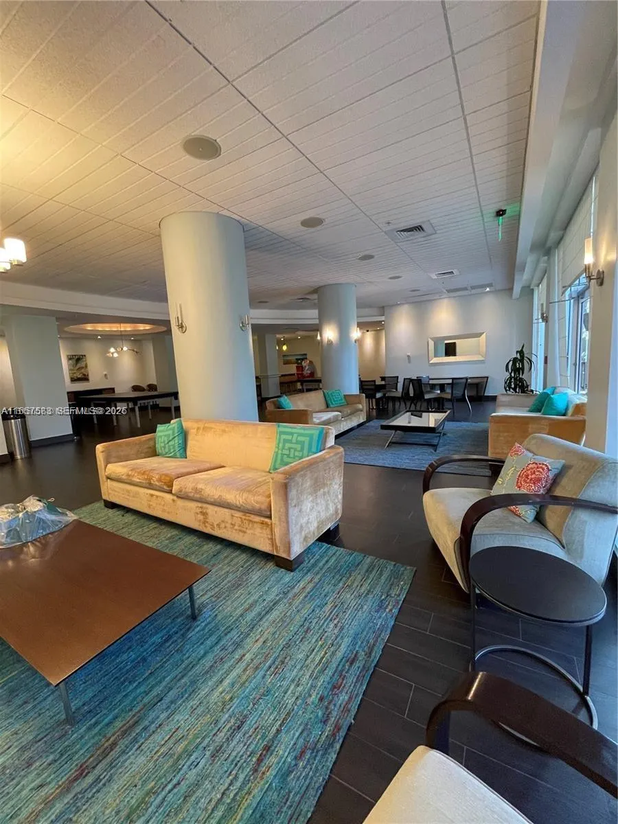 3801 S Ocean Dr #12M Hollywood, FL 33019