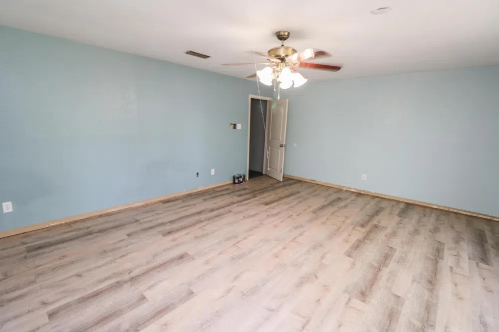 723 E 11th Street Littlefield, TX 79339