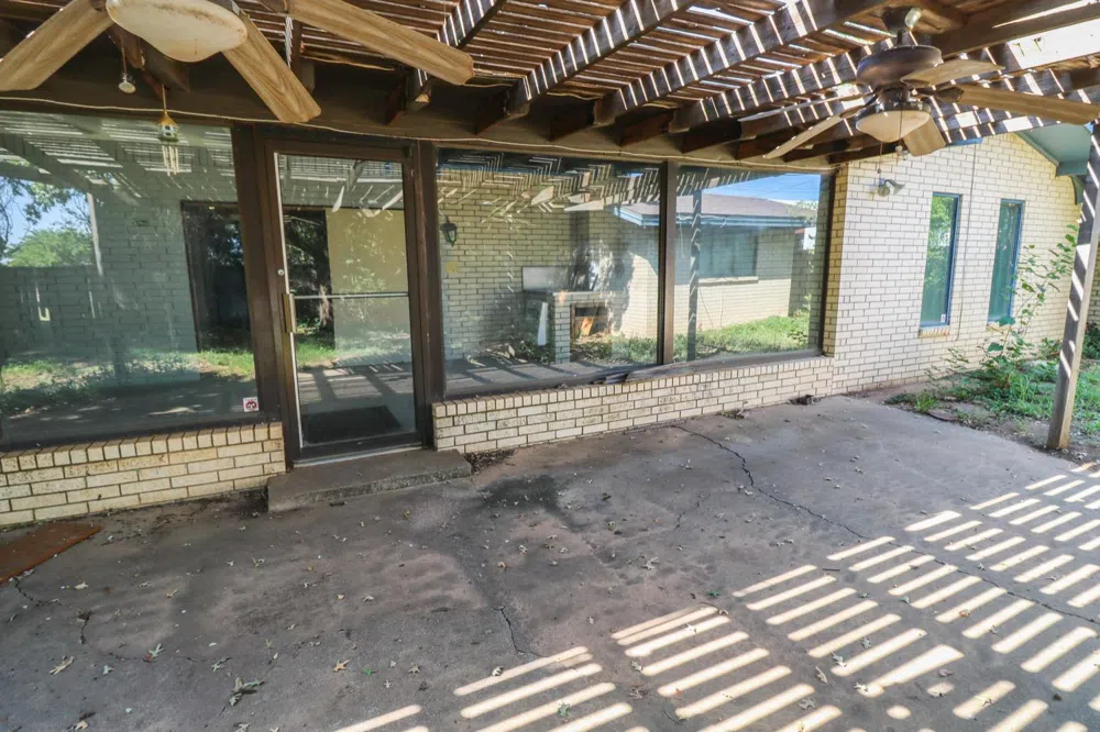 723 E 11th Street Littlefield, TX 79339