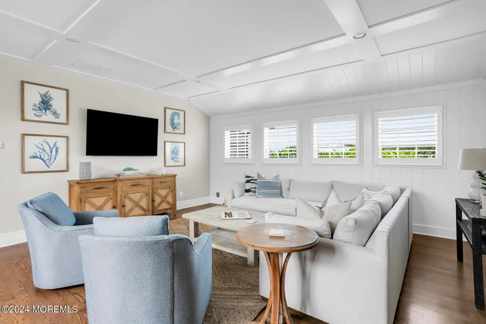 208 Neptune Place Sea Girt, NJ 08750