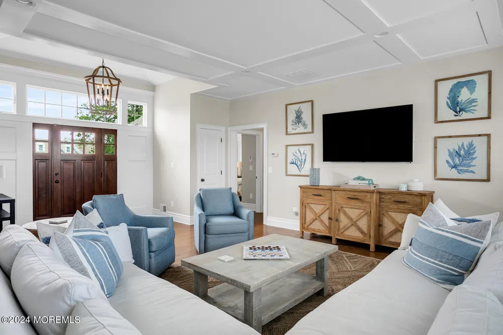 208 Neptune Place Sea Girt, NJ 08750