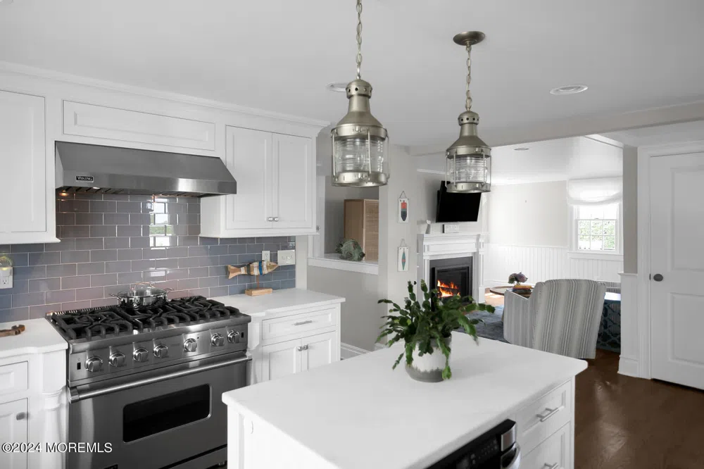 208 Neptune Place Sea Girt, NJ 08750